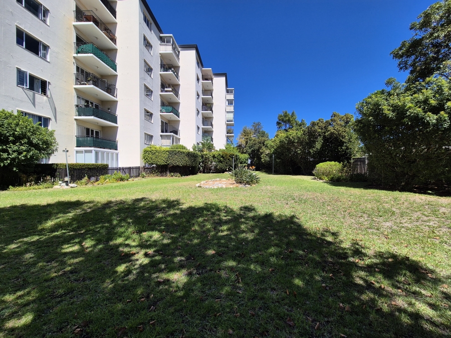 2 Bedroom Property for Sale in Wynberg Upper Western Cape